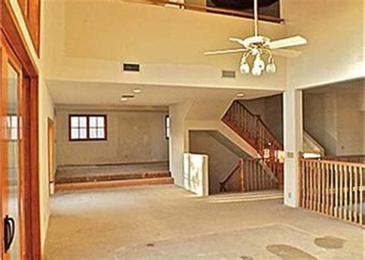 Discover The Enchanting Residence At 1705 Winding Way