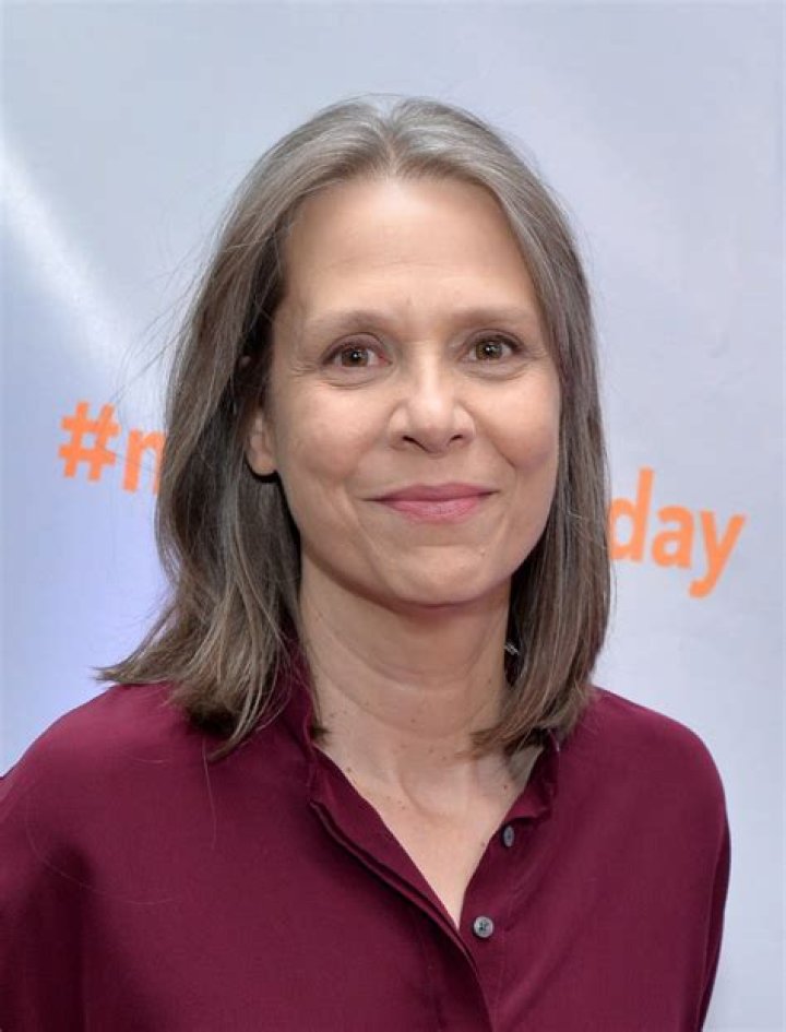 Amy Morton: The Award-Winning Actress
