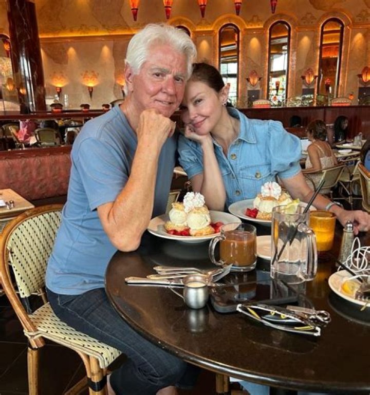 Ultimate Guide To Ashley Judd's Relationships