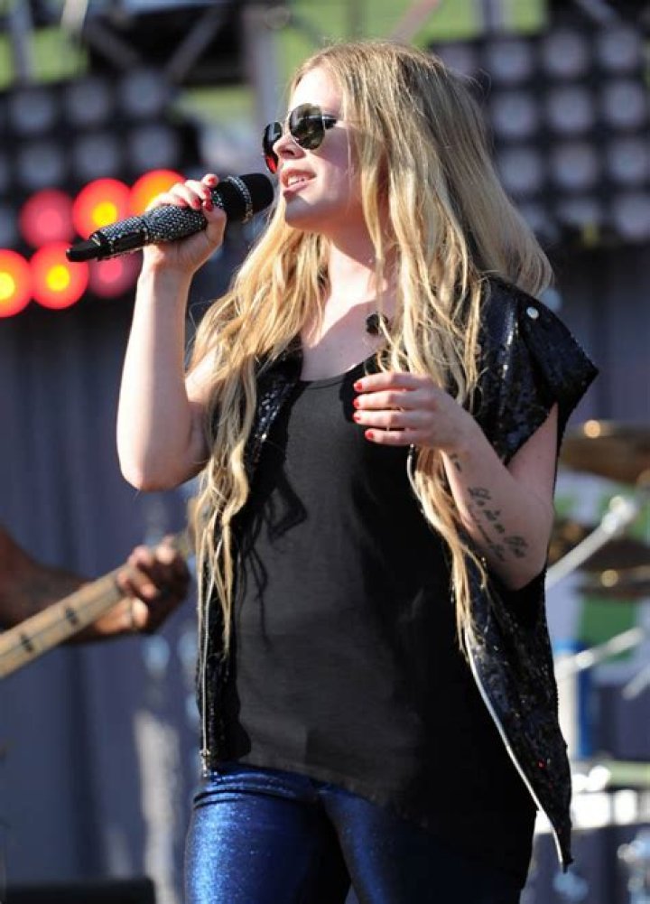 Avril Lavigne's Transformation: Embracing Change And Body Positivity
