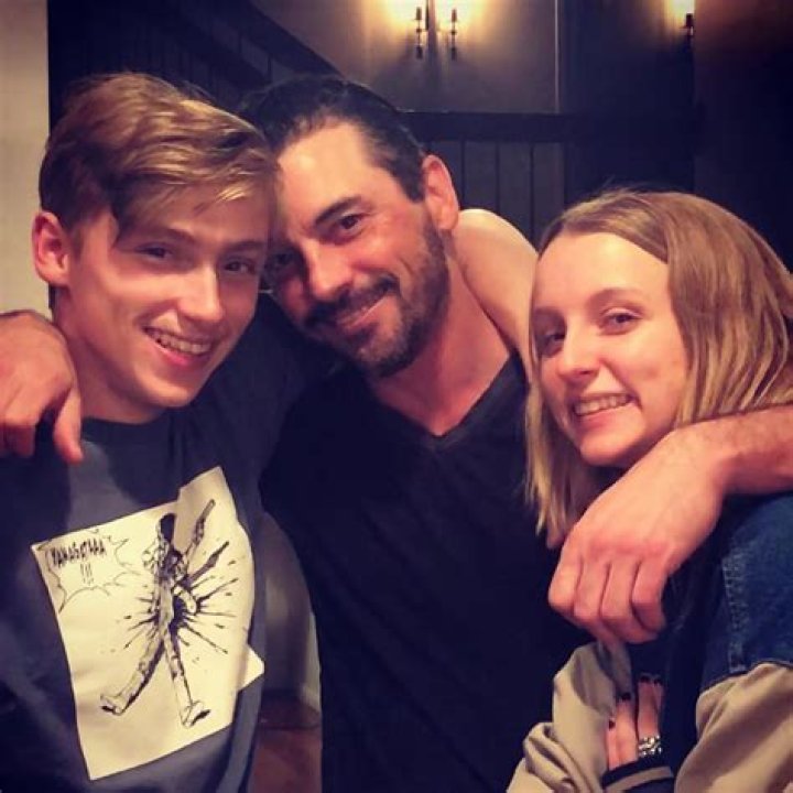 Does Skeet Ulrich Have Children? Unraveling The Mystery