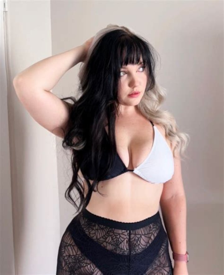 Exclusive Content From Drew Gulliver - Discover OnlyFans Account Now