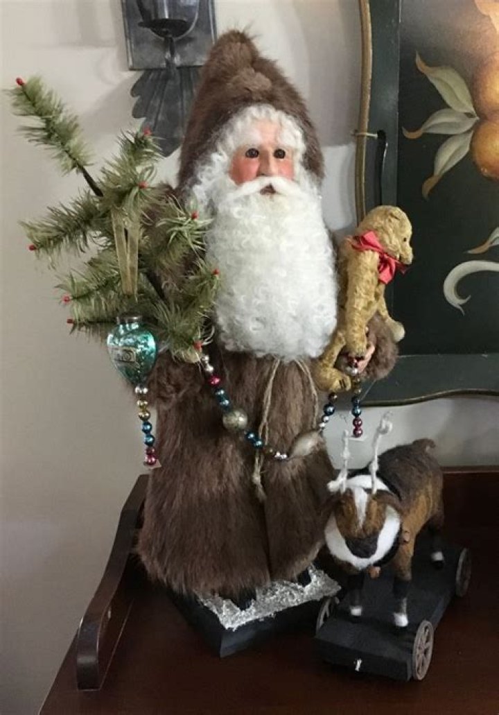 Elaine Roesle: The Heart Of Santa