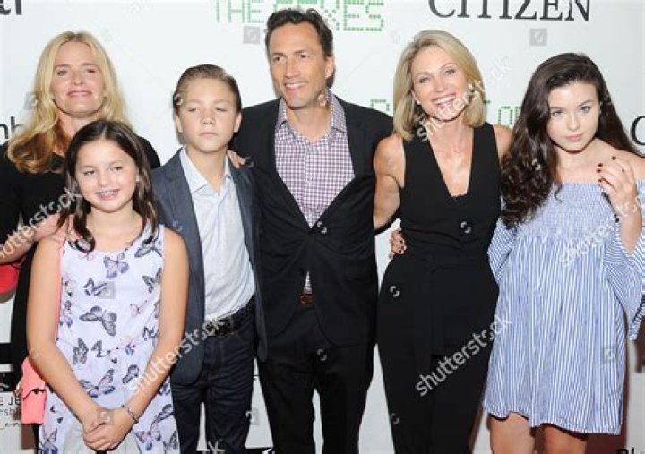 Elisabeth Shue's Family: A Look Into The Actress's Personal Life
