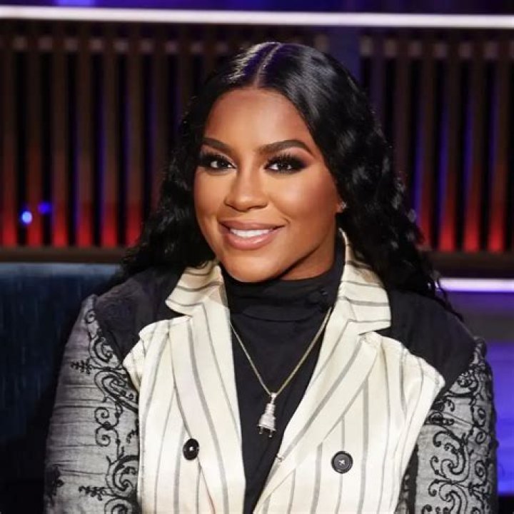 Find The Best Of Ester Dean's Songwriting Masterpieces