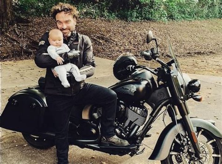 Discovering Johnny Galecki's Wealth: How Much Is Johnny Galecki Worth?