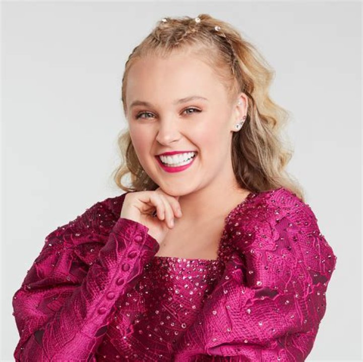 Is JoJo Siwa Thriving Or Has She Faded Into Obscurity?