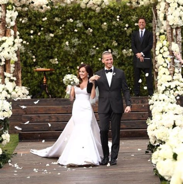 A Closer Look At The Wife, Wedding, And Wiki