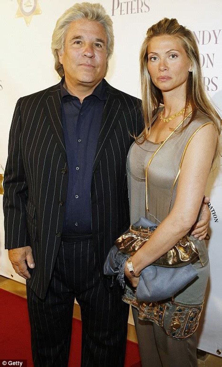 Discover The Unconventional World Of Jon Peters' Current Wife: Pamela Anderson