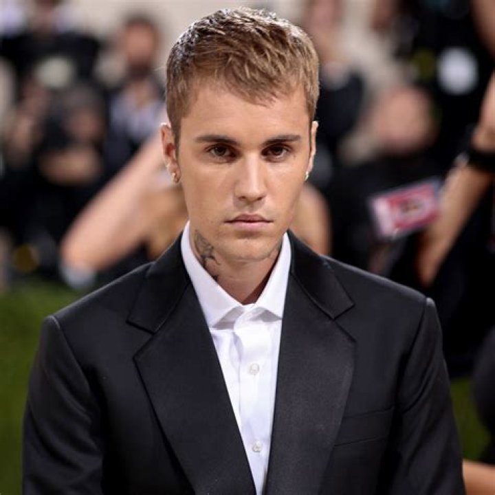 Justin Bieber: The Teenage Heartthrob's Rise To Fame