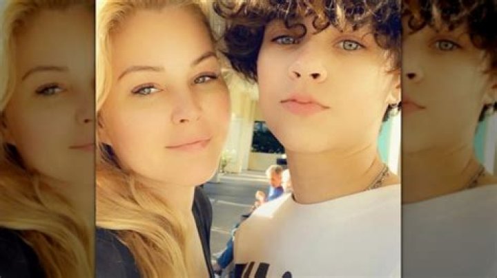 Latest Scoop On Landon Barker's Mother