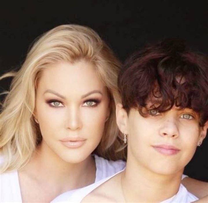 Meet Landon Barker's Mother: The Woman Behind The Rising Star