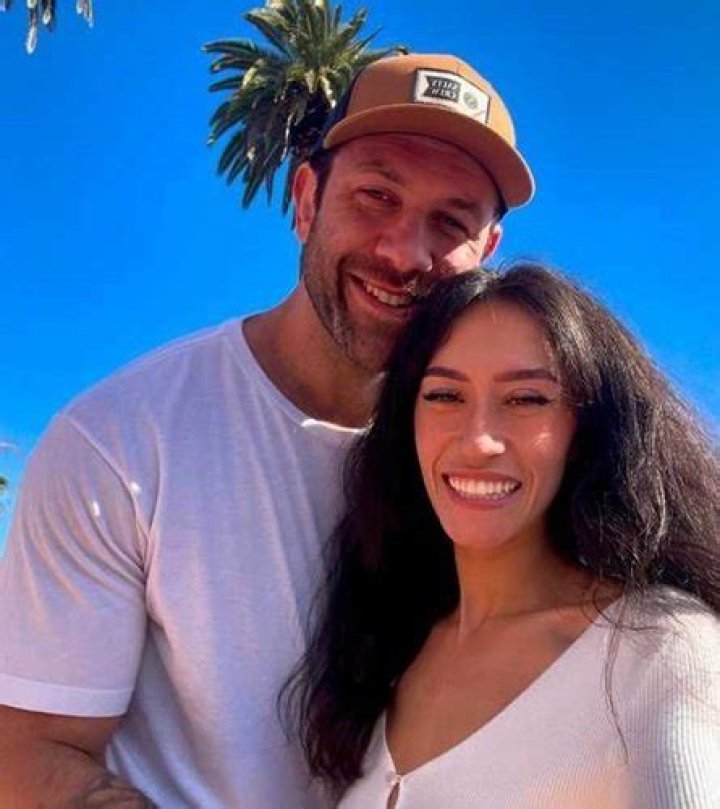 Discover The Woman Behind The Iconic Singer