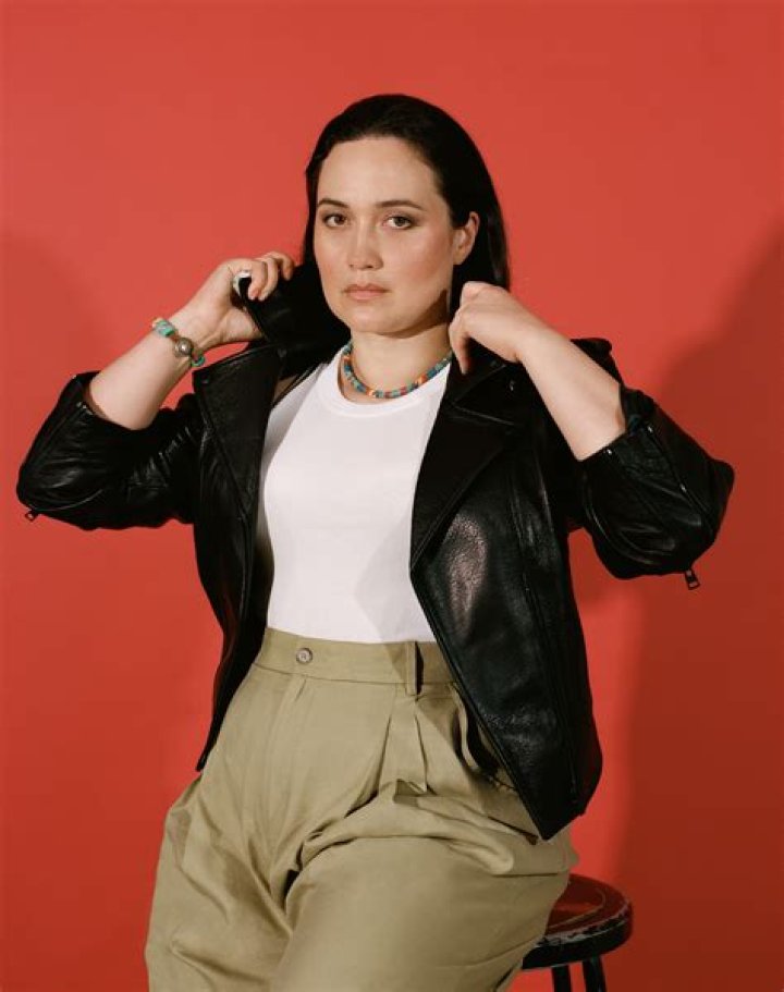 Find Out The Weight And Transformation Journey Of Lily Gladstone