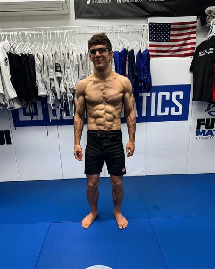 The Untold Truth Of Mikey Musumeci's Autism