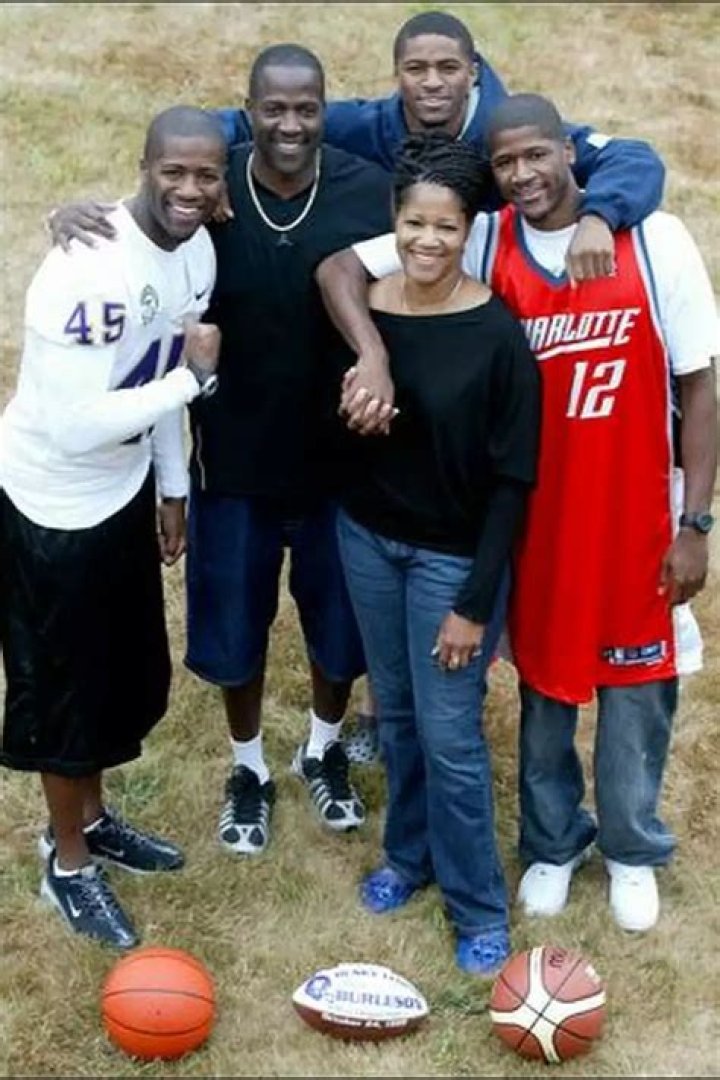 Nate Burleson's Parents And Their Enduring Legacy