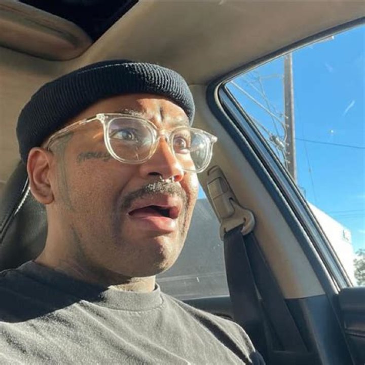 Legendary Author: The Enduring Legacy Of Oronde Shelton