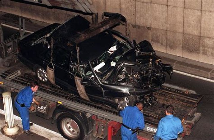 Princess Diana's Crash Photos Examined