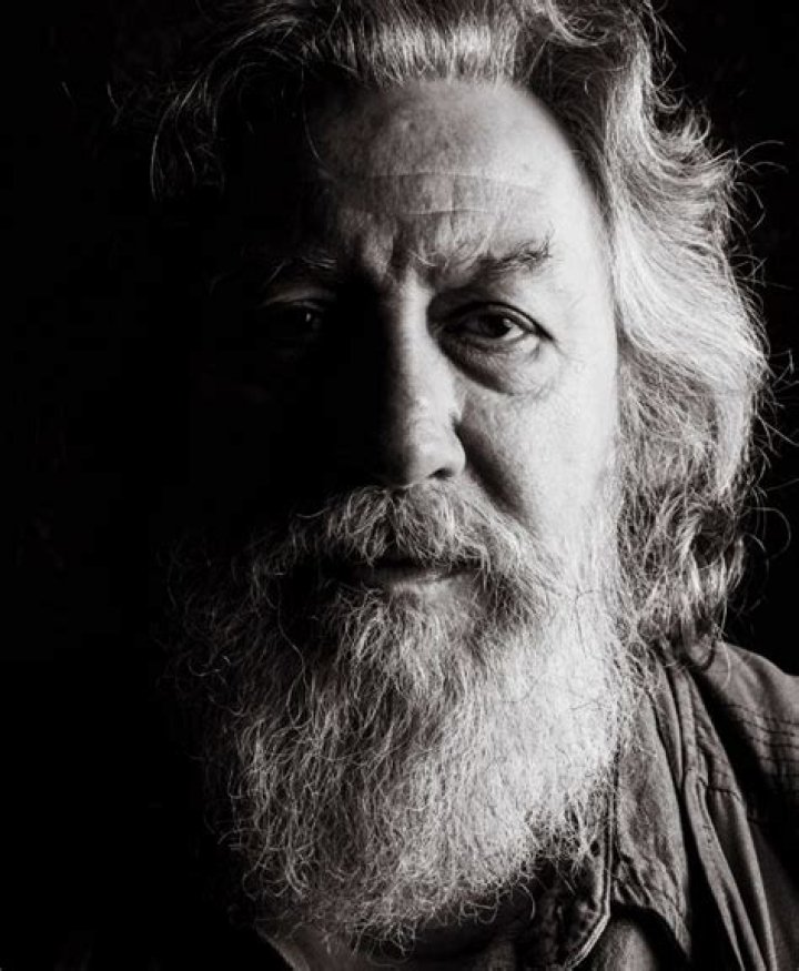 Exploring The Fascinating World Of Randal Carlson