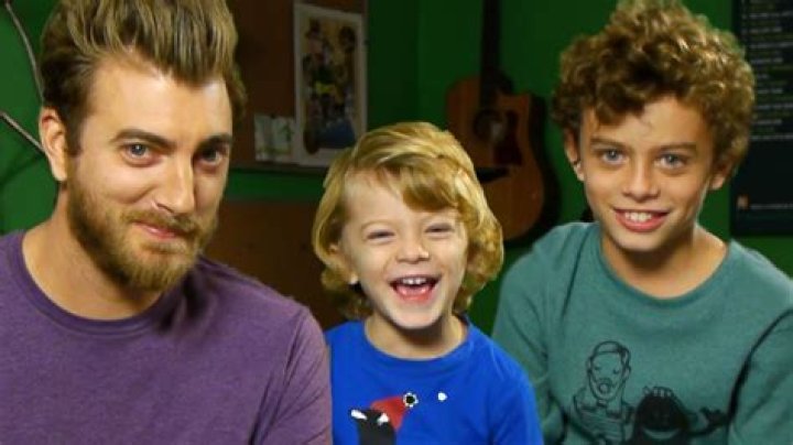 All The Important Details On Rhett And Link's Children's Age