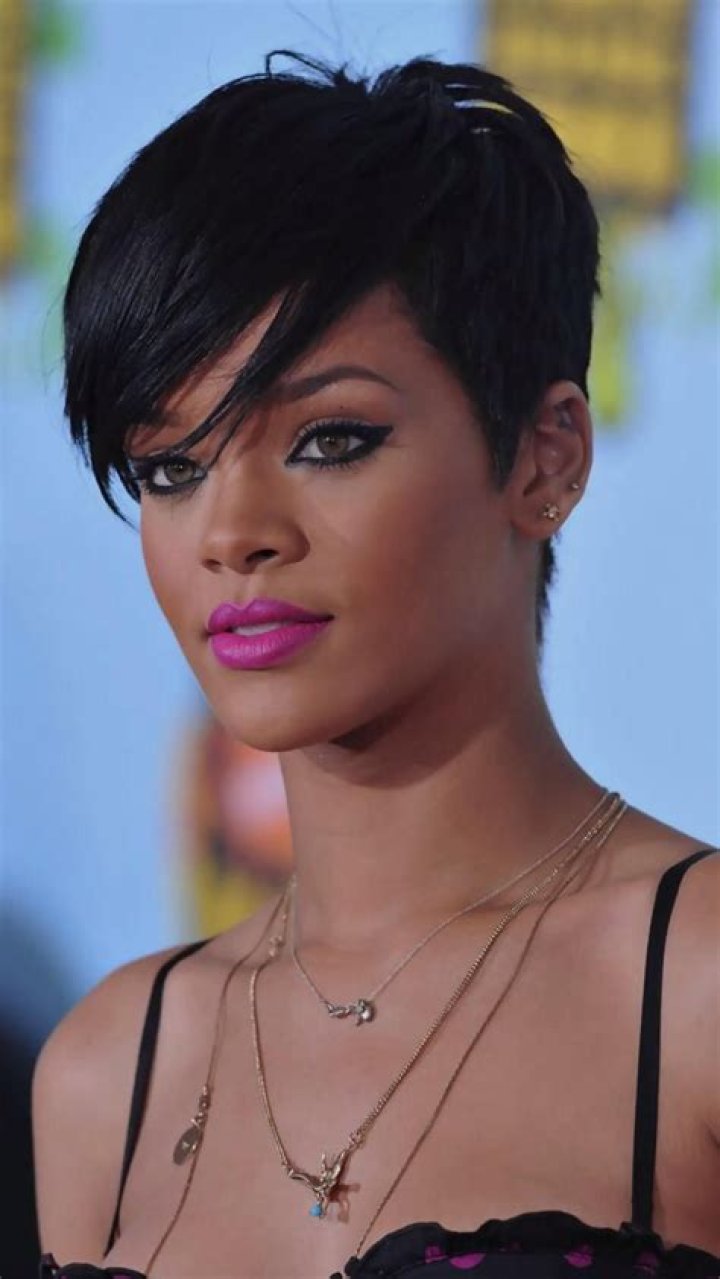 Rihanna's Stunning Transformation: The Beauty Of Short Hair