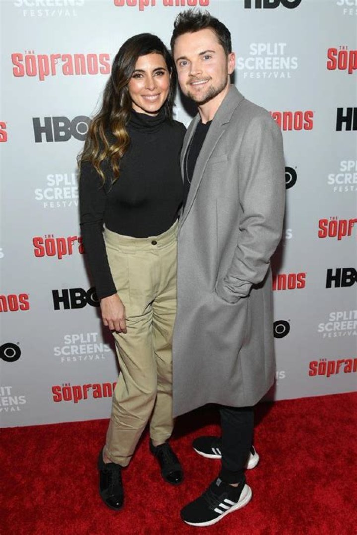 Discover The Life And Relationships Of Robert Iler: A Comprehensive Guide