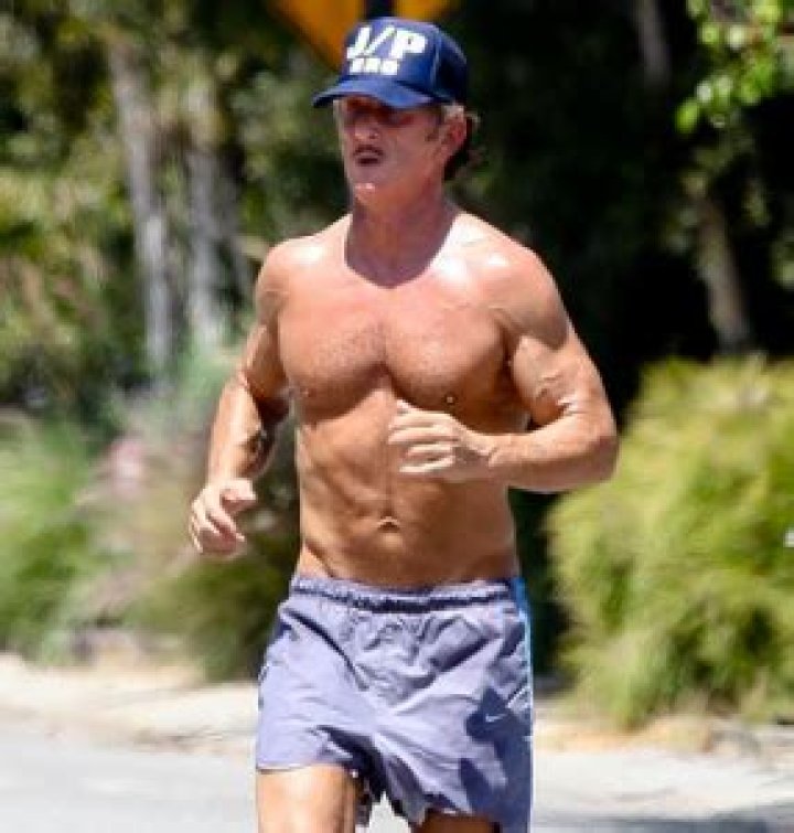 Sean Penn's Health Struggles: A Detailed Examination