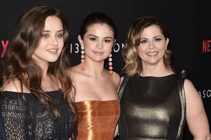 Selena Gomez's Mother's Nationality Revealed: Uncovering The Roots Of Her Family Heritage