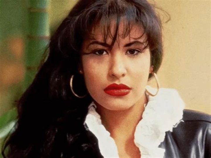 Enchanting Selena Quintanilla: The Queen Of Tejano Music