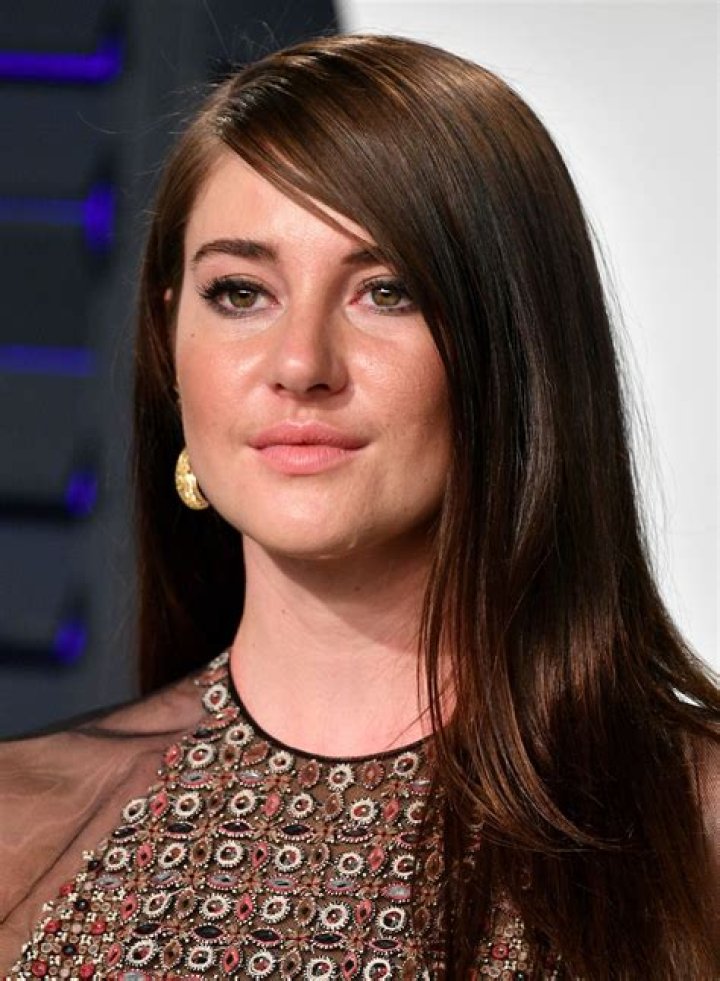 Shailene Woodley Expecting First Child With Fianc Aaron Rodgers?