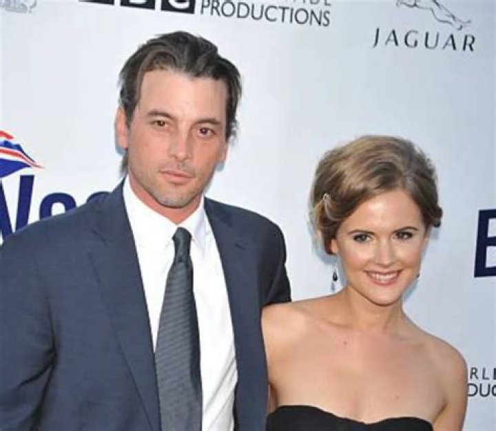 The Personal Life Of Skeet Ulrich: Uncovering His Marital Journey