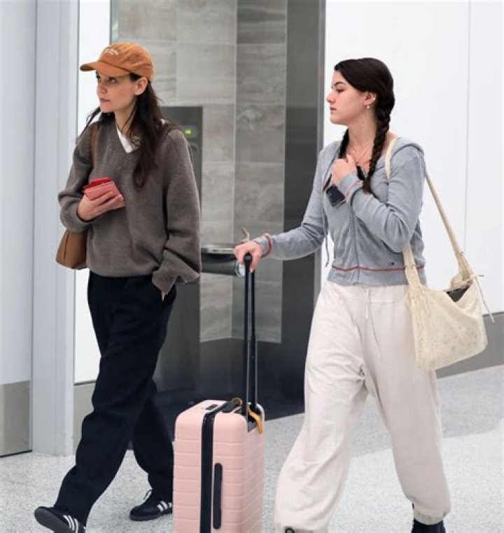 Suro Cruise Height: How Tall Is She?