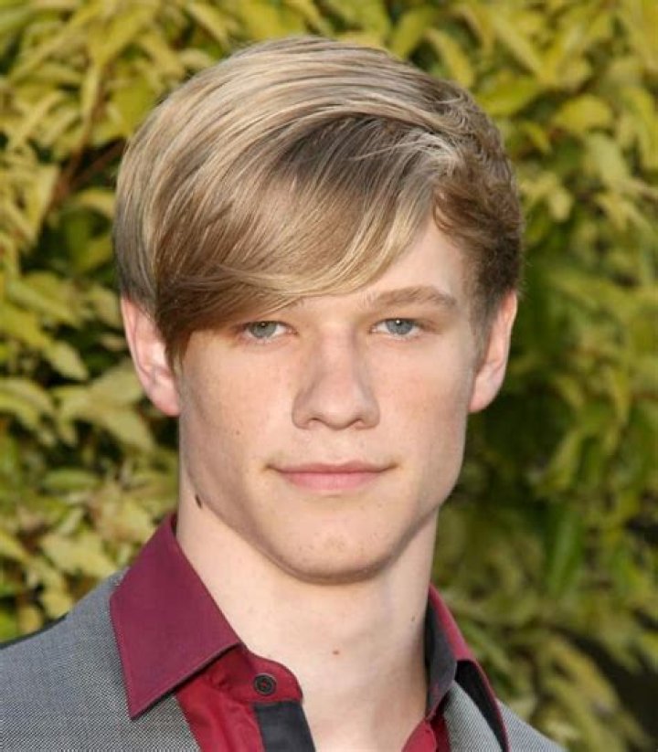 The Ultimate Guide To White Male Actors In Their 20s: Rising Stars And Breakout Talents